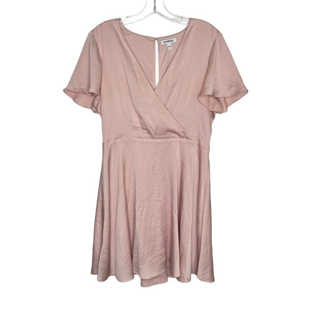 Express Womens Dress Size 12 Blush Pink Short Sleeve V-Neck Flowy Casual Wear